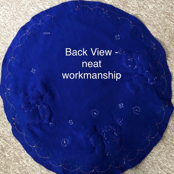 Bucilla Santa & Frosty CHRISTMAS PALS Blue Felt Tree Skirt Kit 83668 COMPLETED - Picture 5 of 13